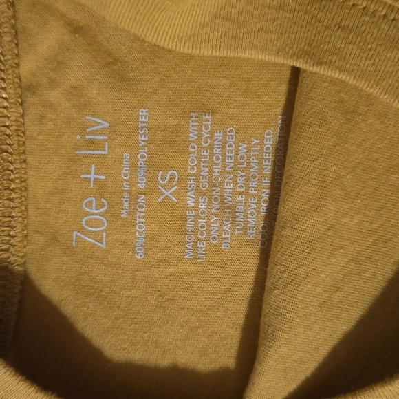 Zoe + Liv Long Sleeve - Picture 4 of 4
